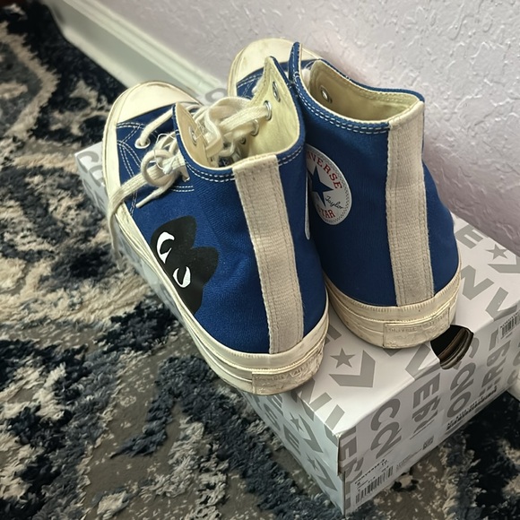 COMME des GARCONS blue converse with black heart. - Picture 2 of 7